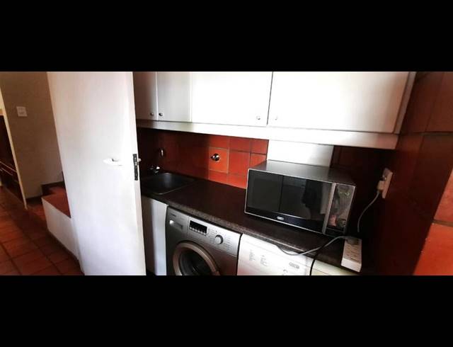 3 BEDROOM PROPERTY TO RENT IN MUCKLENEUK